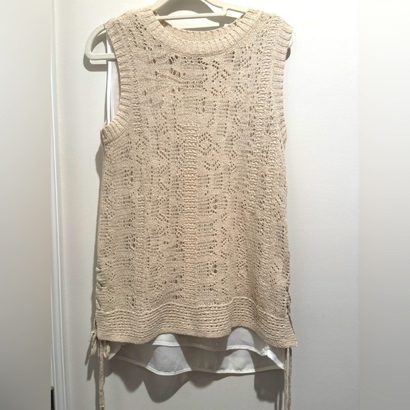 Beige knit Sleeveless Top - Picture 1 of 2